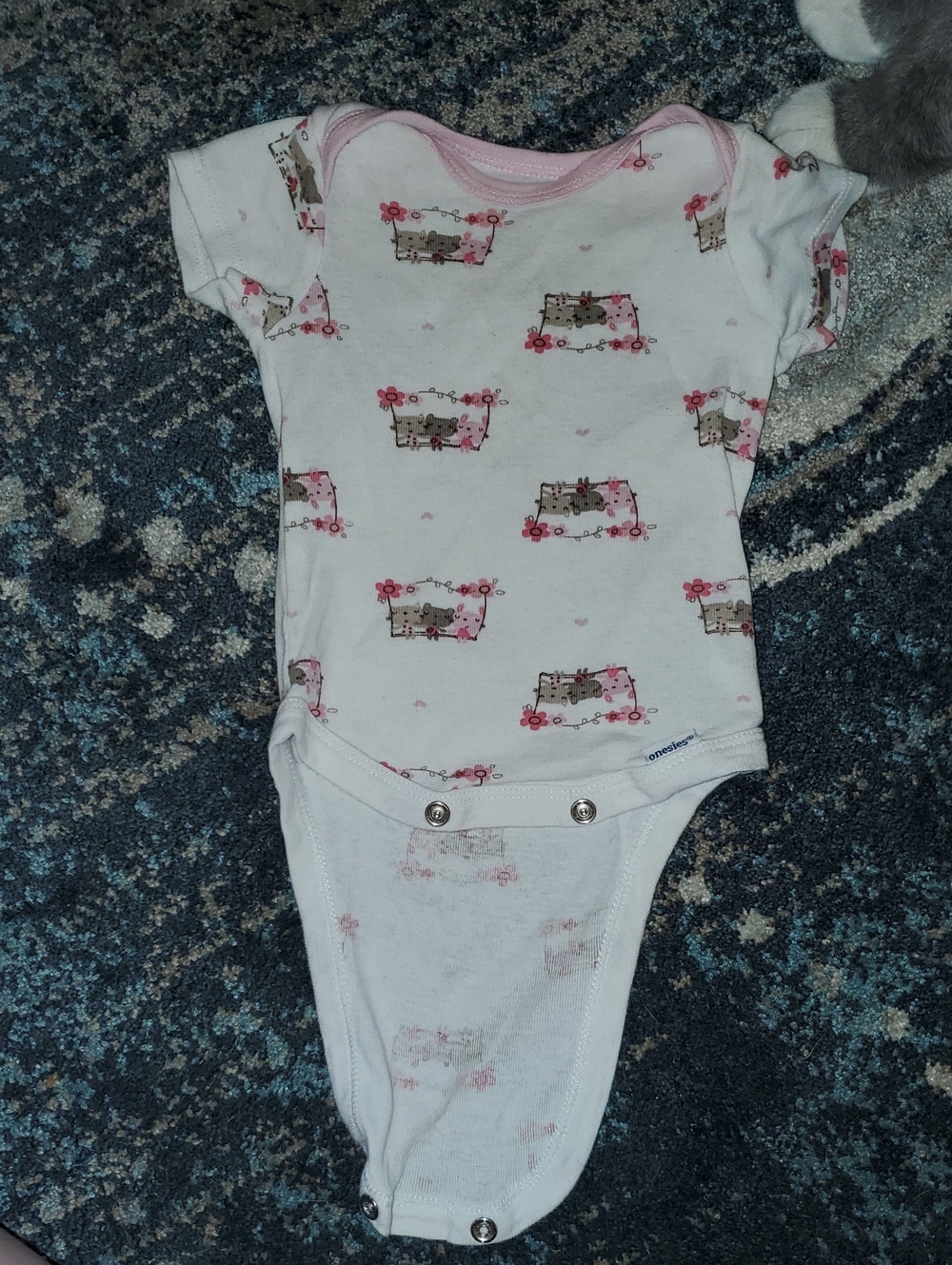 Gerber White Bodysuit with Pink Kitten Print